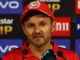 Mike Hesson denies captaincy change in RCB cricket commentary