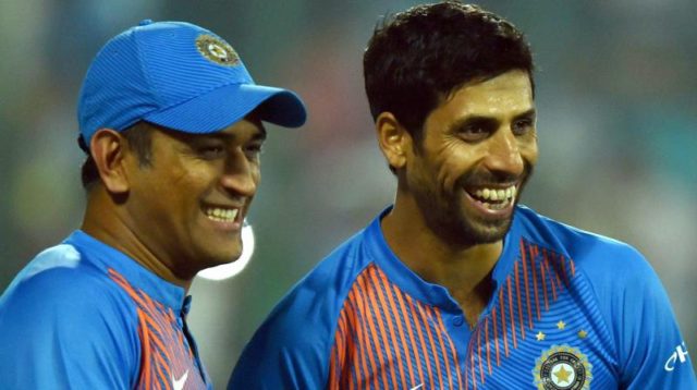 Ashish Nehra backs up MS Dhoni’s attitude in the dressing room
